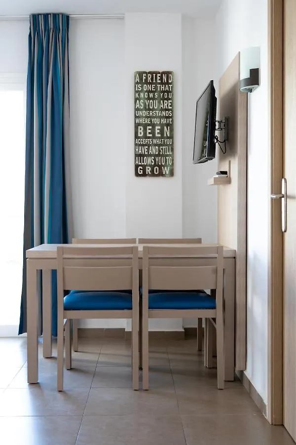 Apartamentos Vistamar II Playa d'en Bossa 0*,