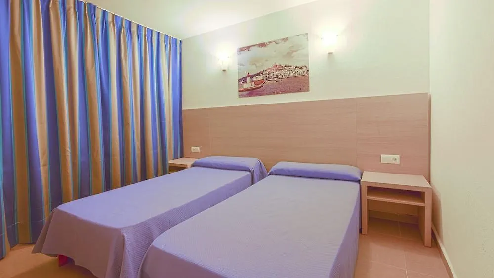 Apartamentos Vistamar II Playa d'en Bossa 0*,  Spain